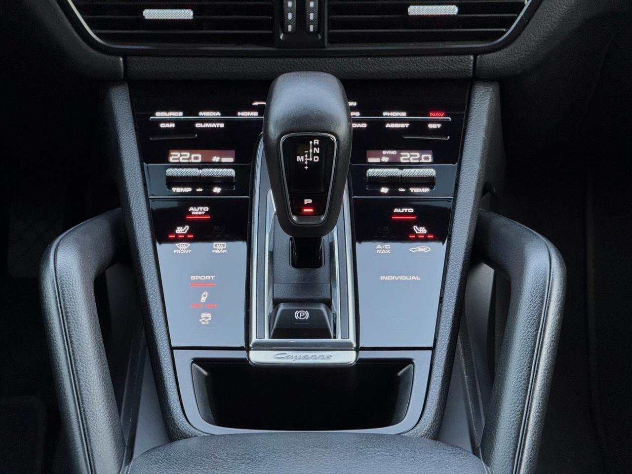 Porsche Cayenne 3.0 V6 Tiptronic 340 PASM CAM 360
