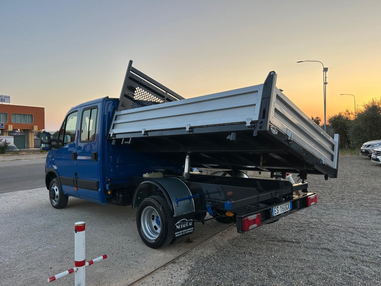 IVECO DAILY 35C11 RIBALTABILE TRILATERALE