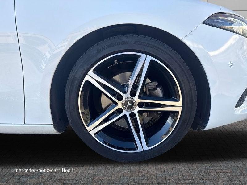 Mercedes-Benz Classe A A 180 d Sport Night edition auto