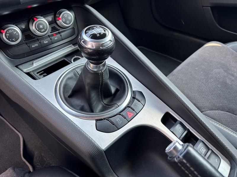 Audi TT Coupe Cabrio 1.8 S-line tfsi XENO-NAVI-19"