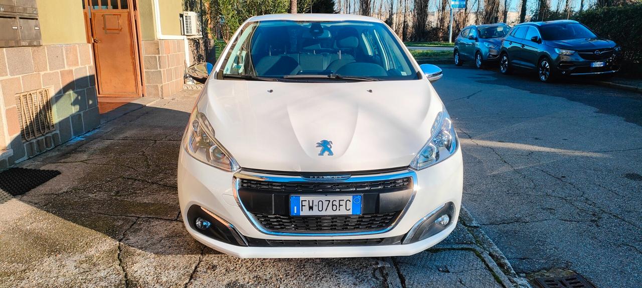Peugeot 208 BlueHDi 100 S&S 5 porte Allure