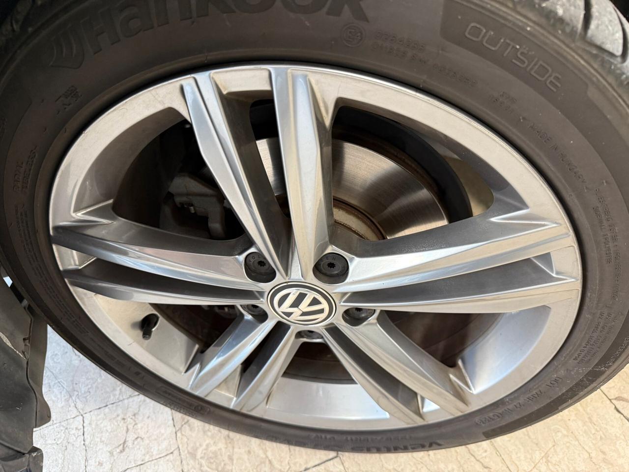 Volkswagen Golf 1.6 TDI 115 CV 5p. Executive BlueMotion Technology R-Line