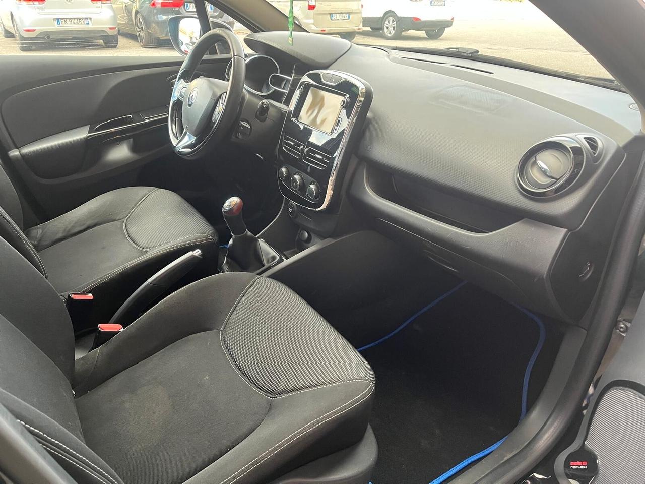 Renault Clio 5p 1.2 Wave 75cv - NEOPATENTATI OK