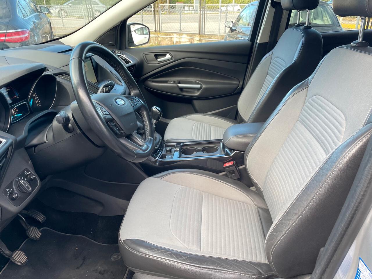 Ford Kuga 1.5 TDCI 120 CV S&S 2WD Titanium