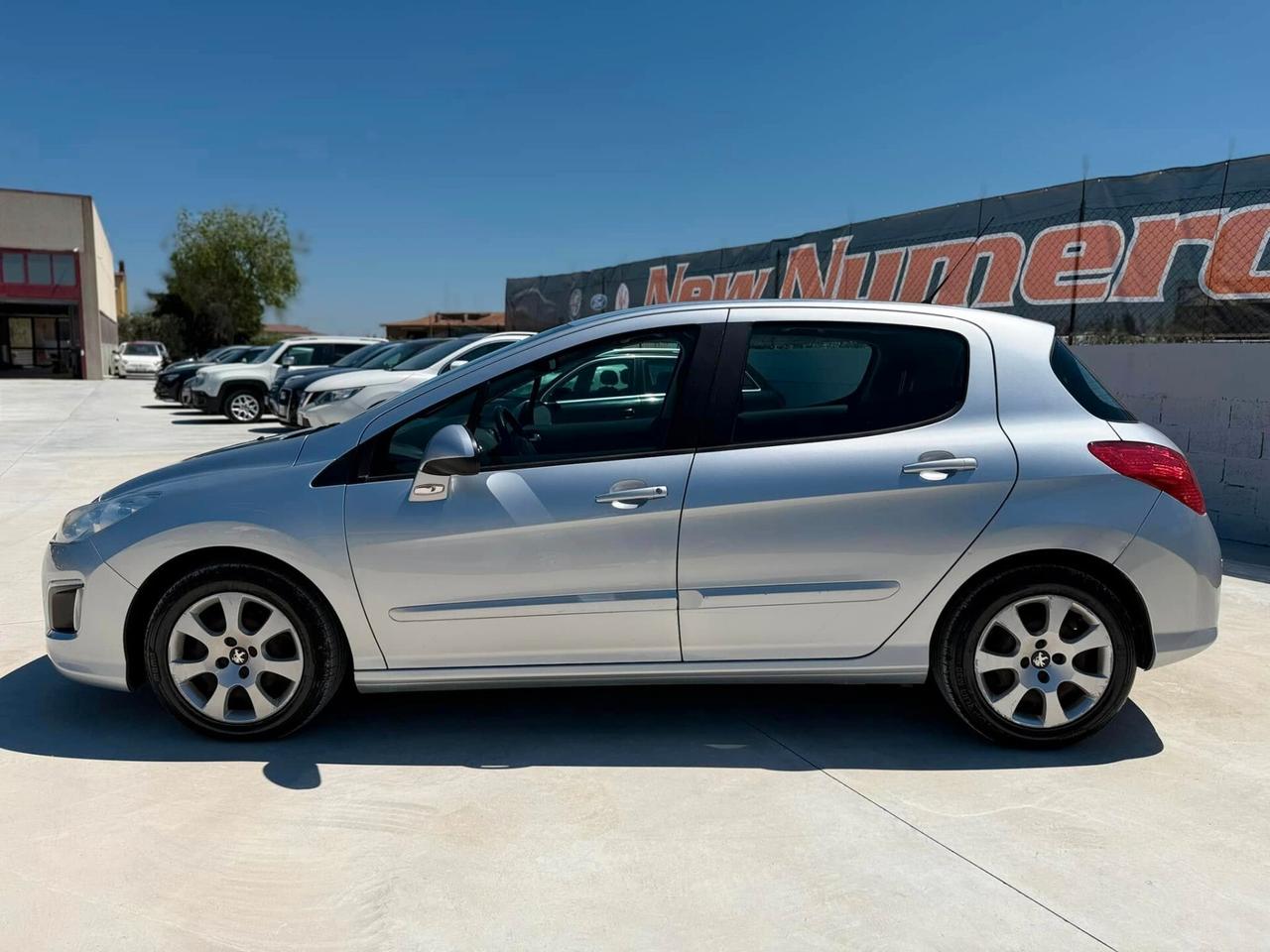 Peugeot 308 1.6 e-HDI 92cv Active 2012