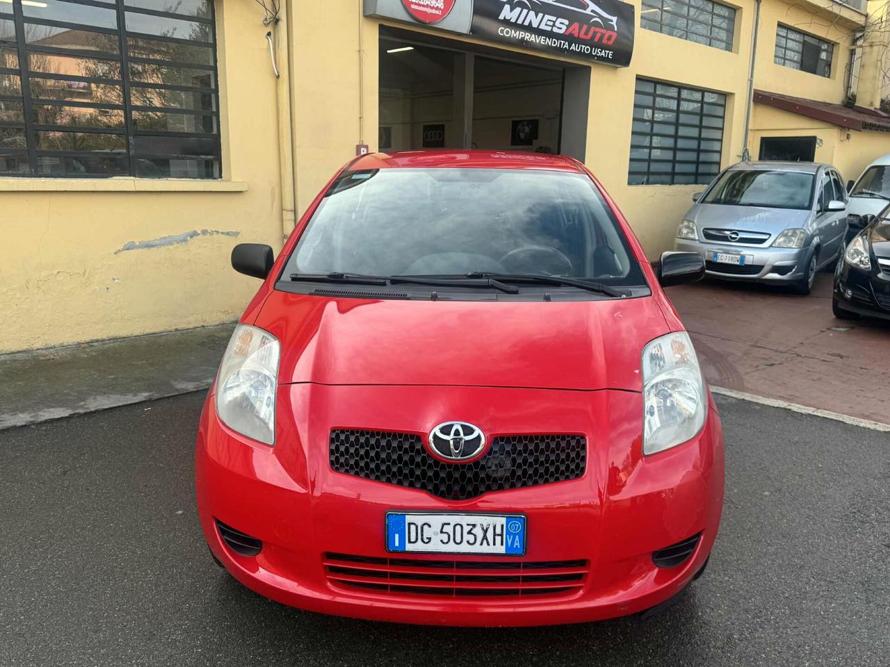 Toyota Yaris Anno 2007 1.0 Benzina 5 porte