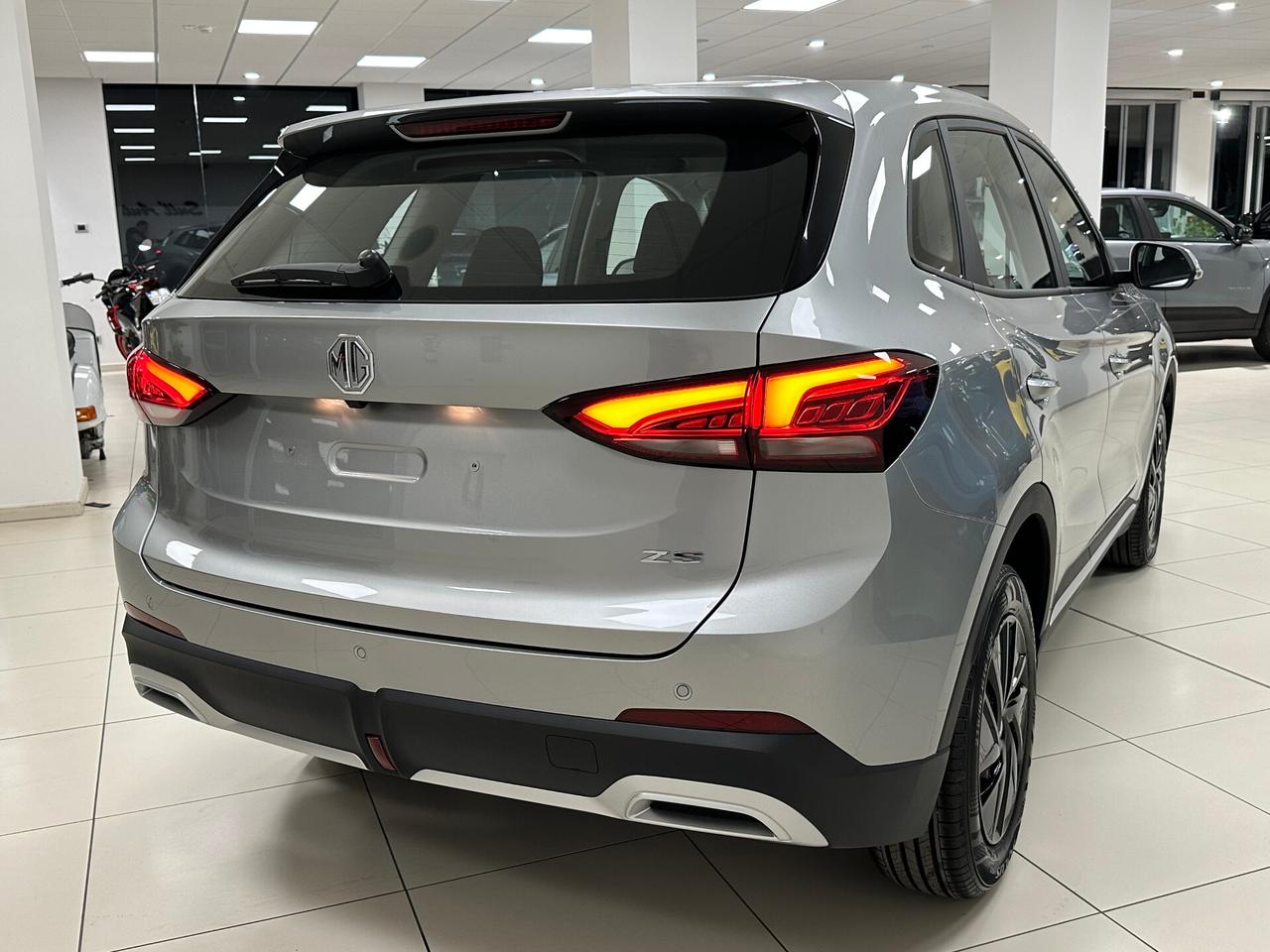 MG ZS 1.5 Benzina 115 CV Standard KM0 - 2025