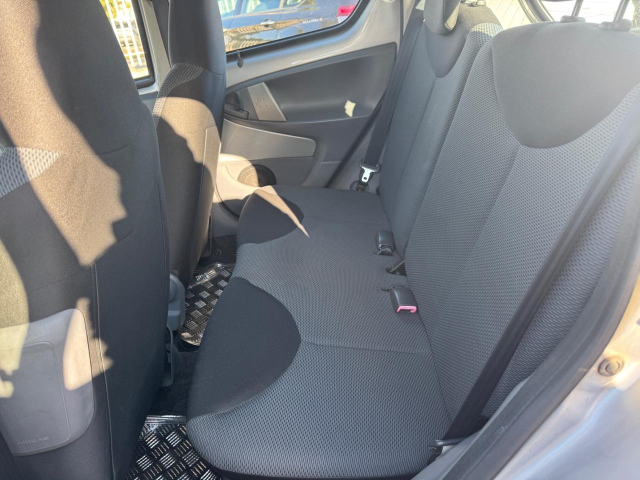 Toyota Aygo 1.4 turbodiesel 5 porte Sol