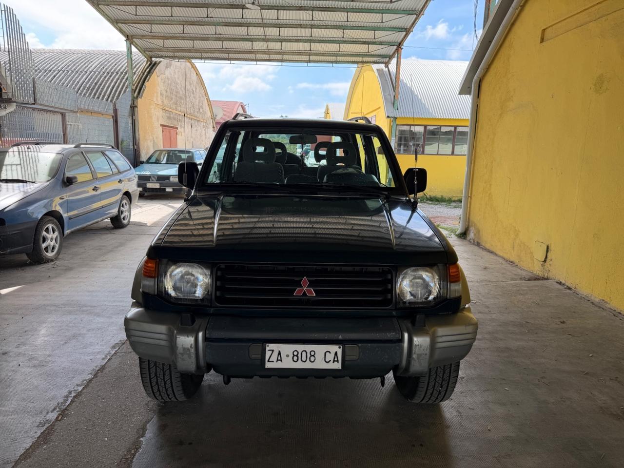 Mitsubishi Pajero 2.5 TDI GLS 3 porte Gancio T.