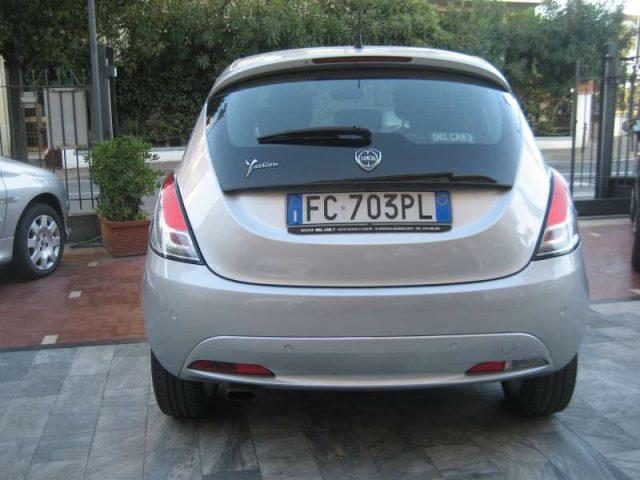 LANCIA Ypsilon 1.2 69 CV 5 PORTE GOLD