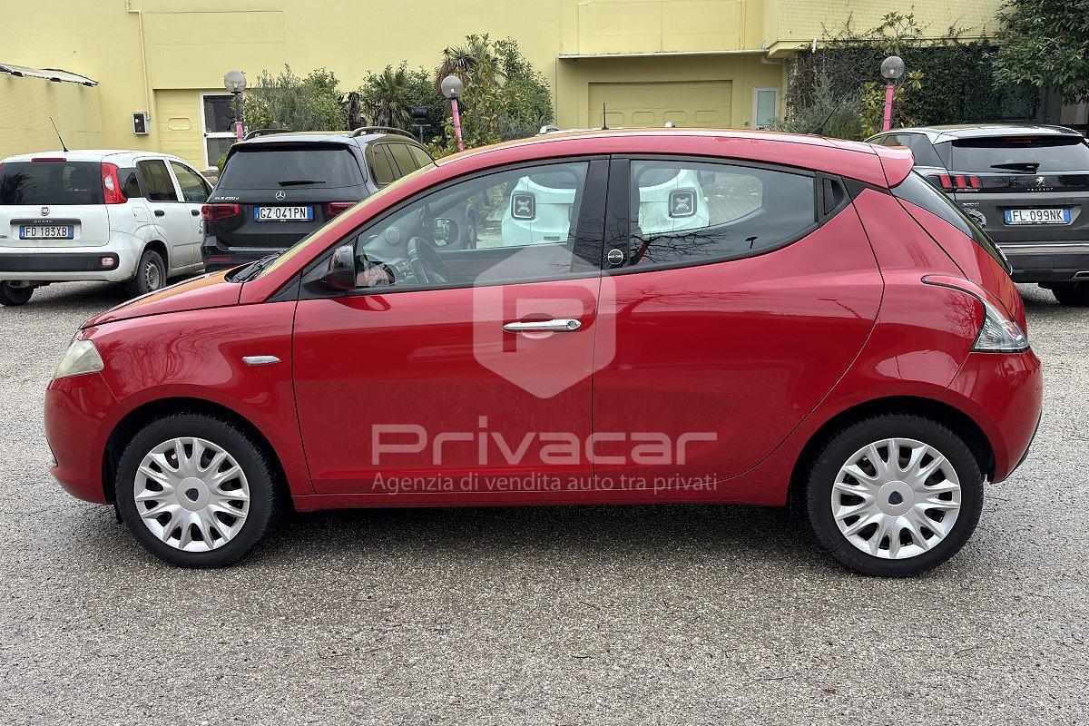 LANCIA Ypsilon 1.2 69 CV 5 porte GPL Ecochic Gold