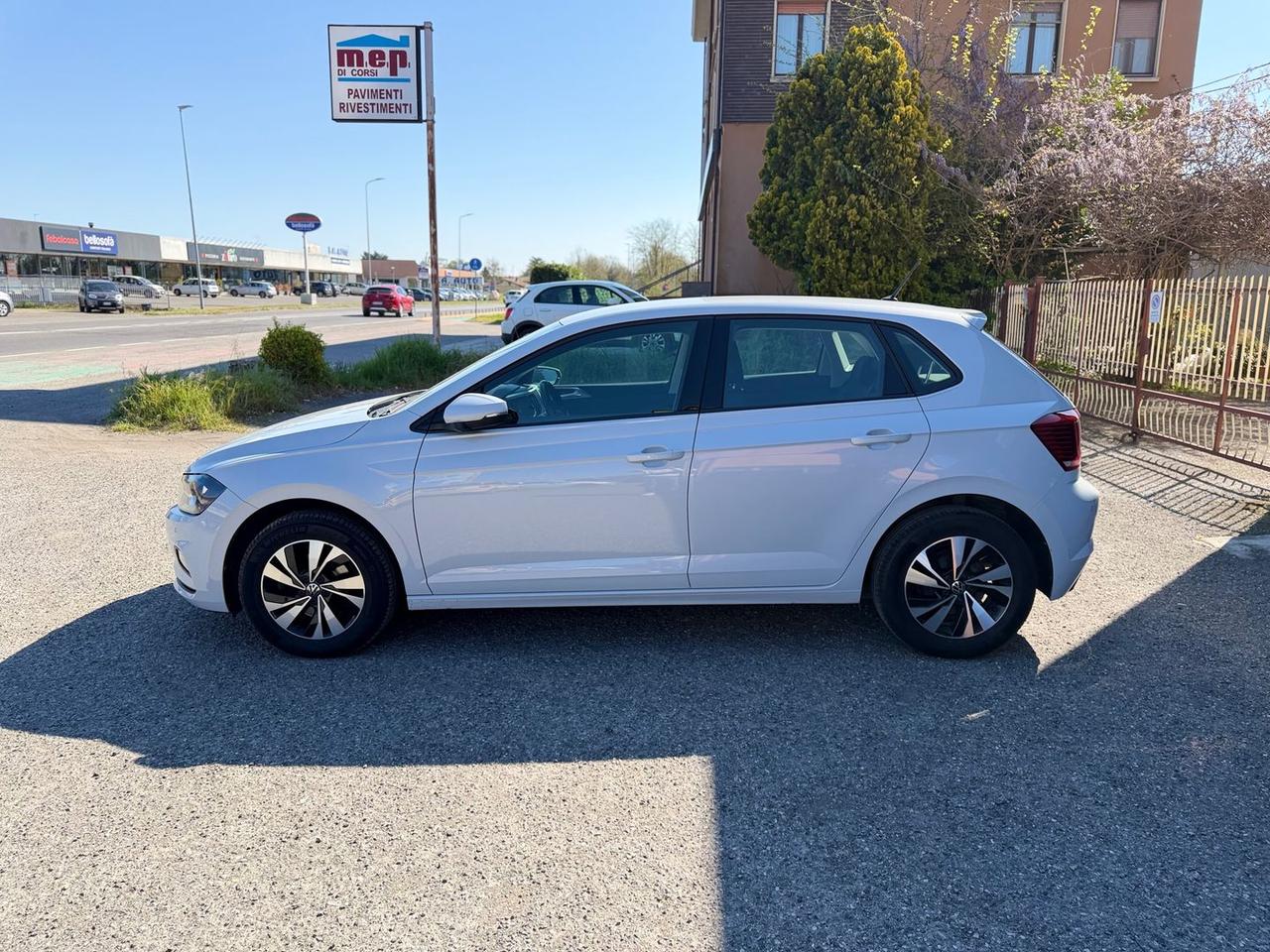 Volkswagen Polo Comfortline 1.6 TDI #10174