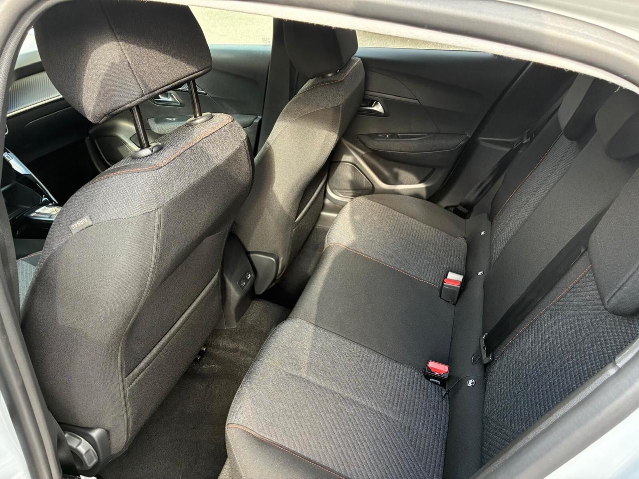 Peugeot 208 Hybrid 110 e-DCS6 Business