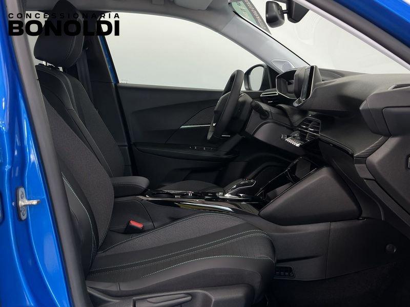 Peugeot 2008 motore elettrico 136 CV Allure Pack Neopatentati