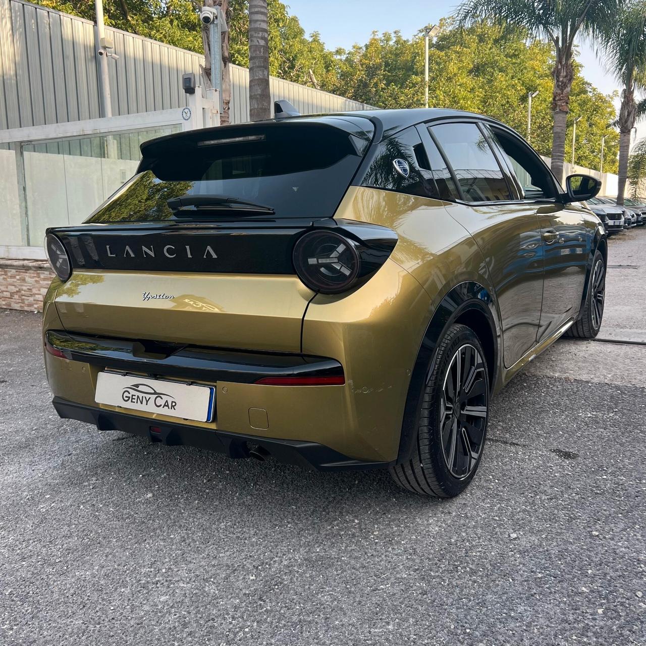 LANCIA NUOVA YPSILON IBRIDA LX 1.2 100CV