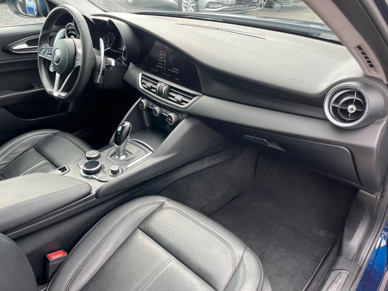 Alfa Romeo Giulia 2.0 Turbo 200 CV AT8 Super