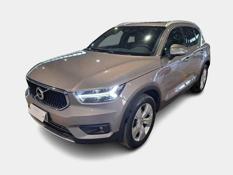 VOLVO XC40 T2 automatico Momentum Pro