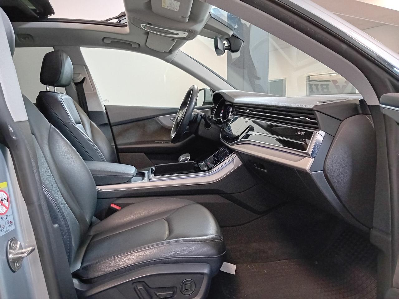 Audi Q8 RS TFSI V8 MHEV quattro tiptronic