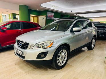 Volvo XC60 2.4 D5 Automatica AWD Tetto Summum