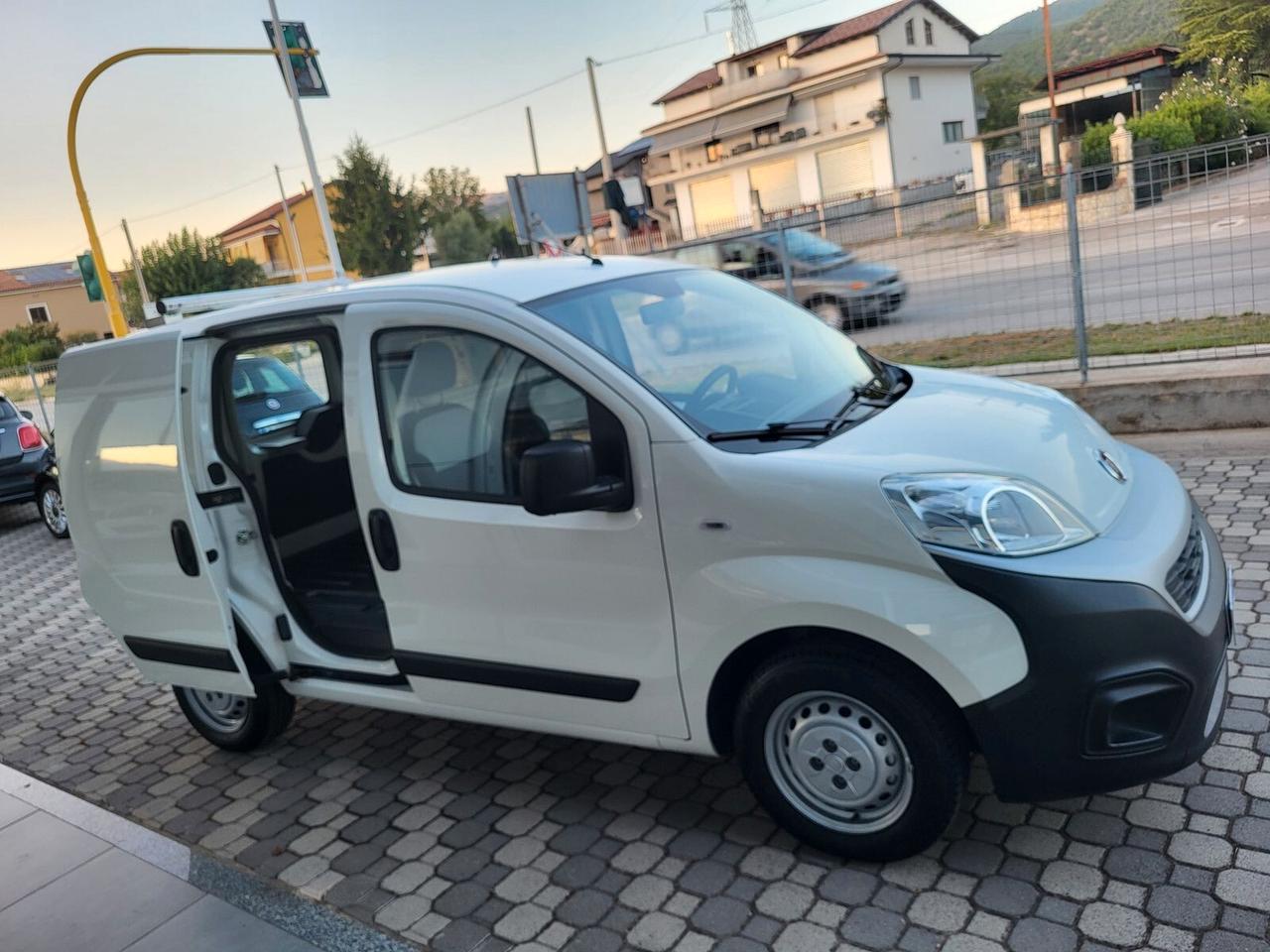 Fiat Fiorino 1.3 MJT MULTIJET EURO 6 - AUTOCARRO *** BARRA EMERGENZA LUMINOSA LED***