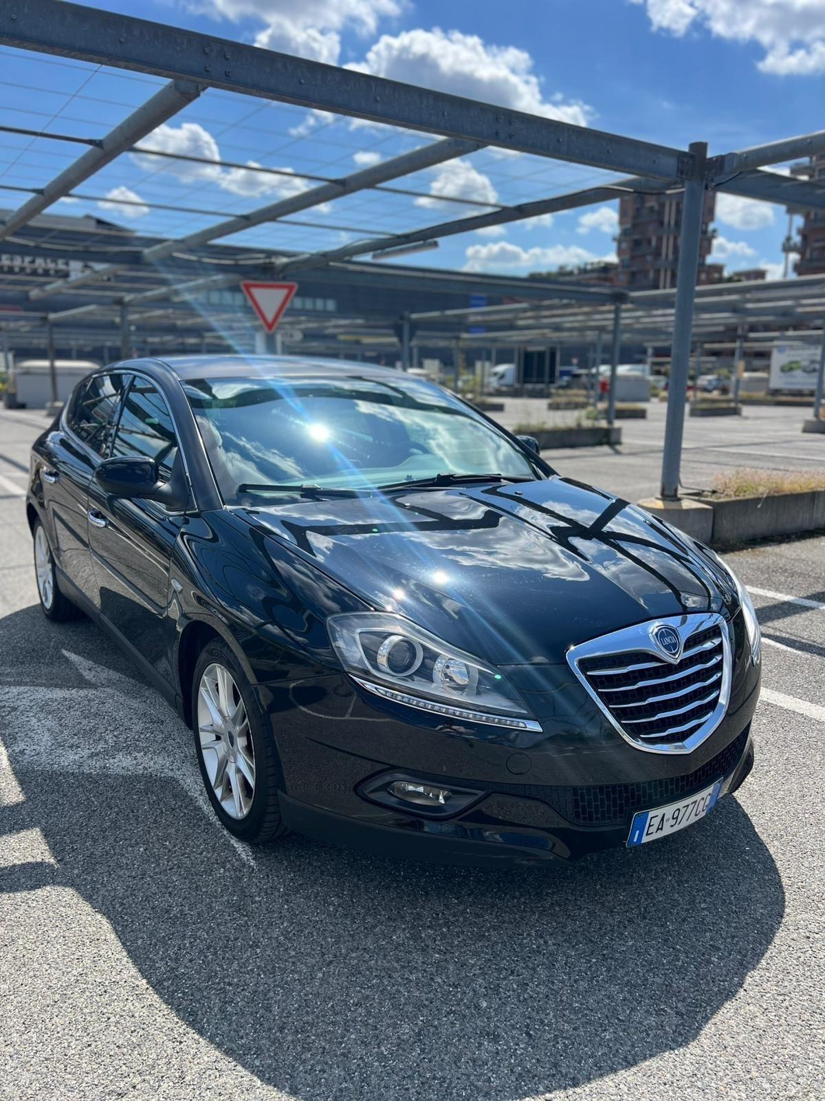Lancia Delta 1.6 MJT DPF Platino