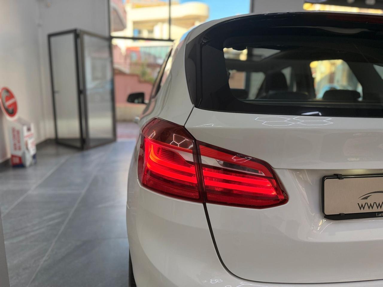 Bmw 2er Active Tourer 218d Luxury