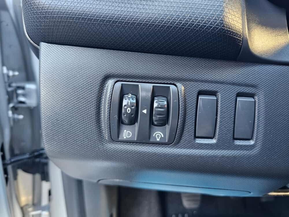 Renault Clio 1.2 75CV 5 porte Live - Unico proprietario