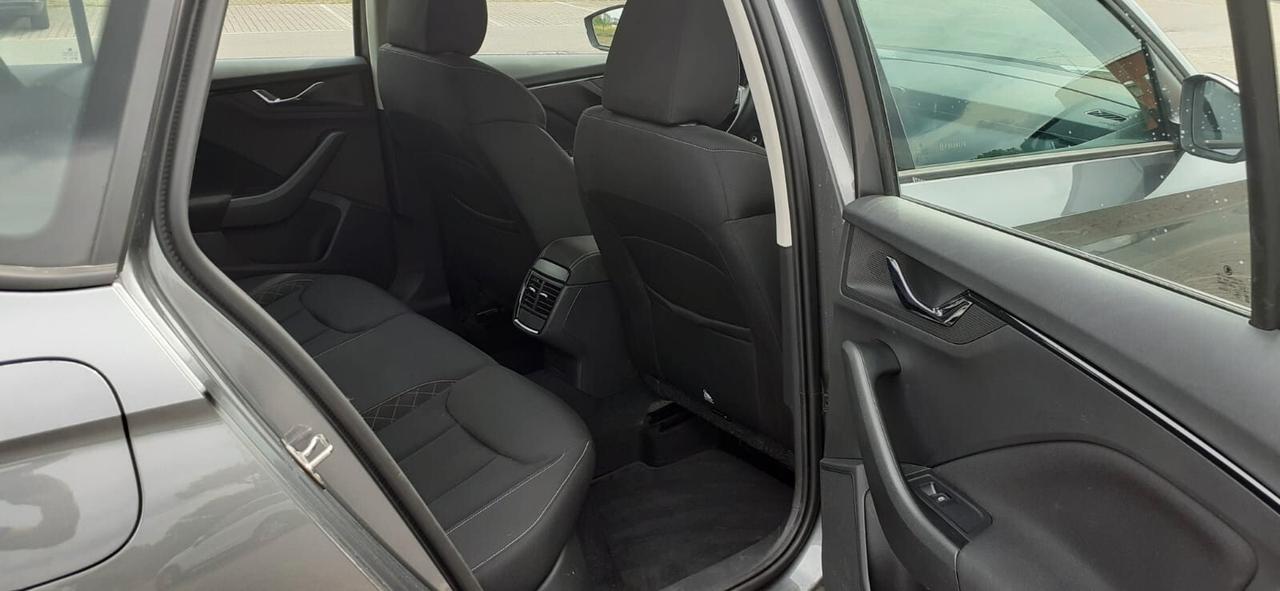 Skoda Kamiq 1.0 TSI 110 CV DSG Ambition