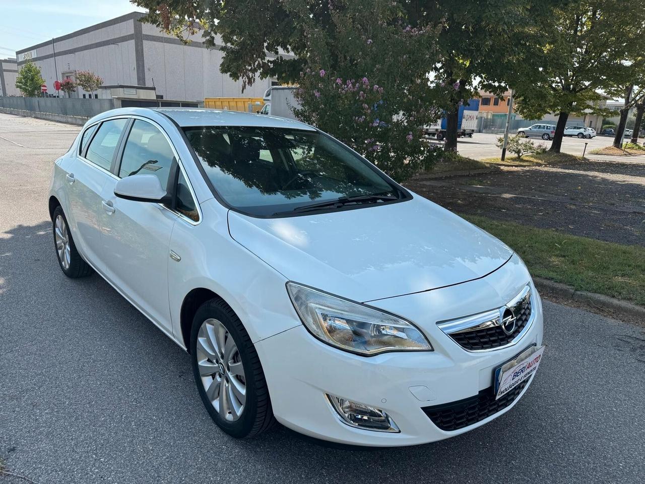 Opel Astra 1.7 CDTI allestimento Cosmo