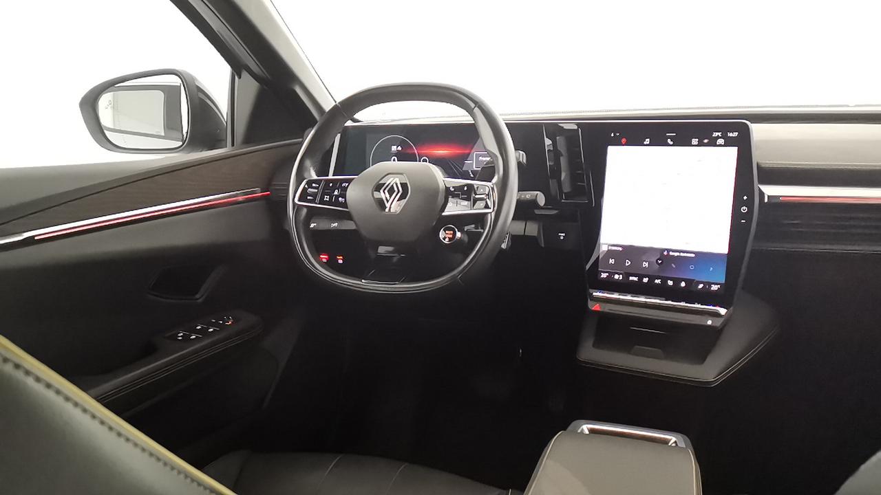 RENAULT Megane IV - Megane E-Tech Iconic EV60 220cv AC22