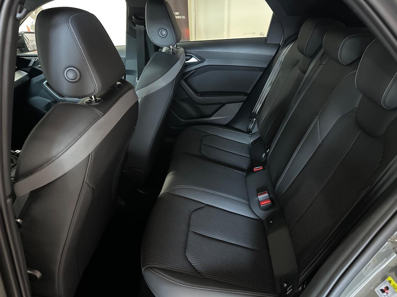 Audi A1 SPB 35 TFSI S tronic Identity Black