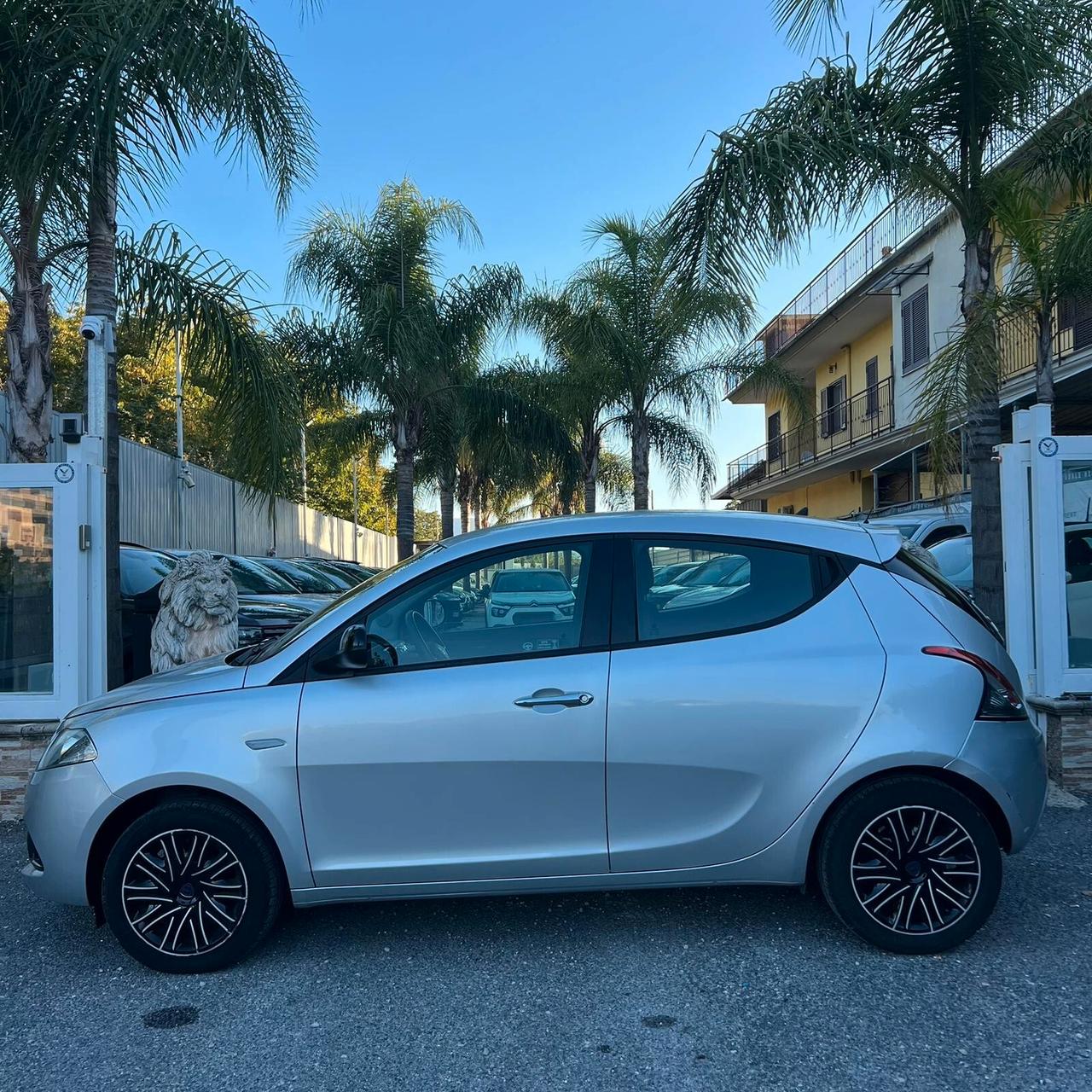 Lancia Ypsilon 1.2 69 CV 5 porte GPL Ecochic Gold