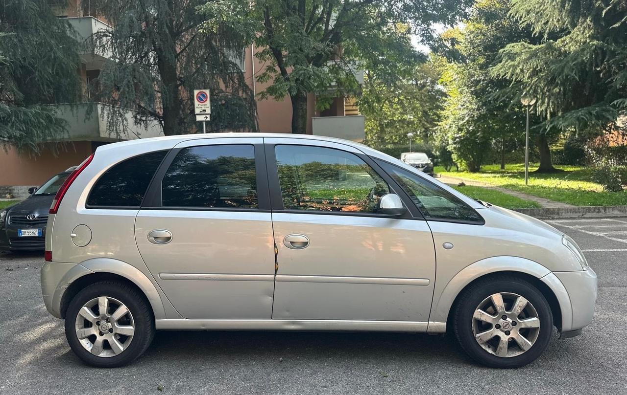 Opel Meriva 1.6 16V Cosmo