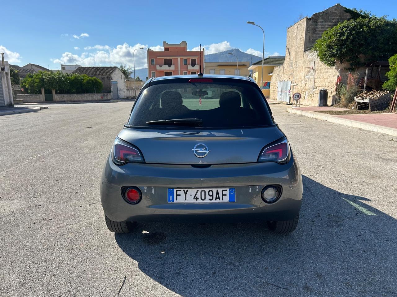 Opel Adam Rocks 1.2 70 CV