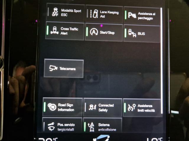 VOLVO XC40 T4 GERATRONIC INSCRIPTION CV.190 KM. 47.000