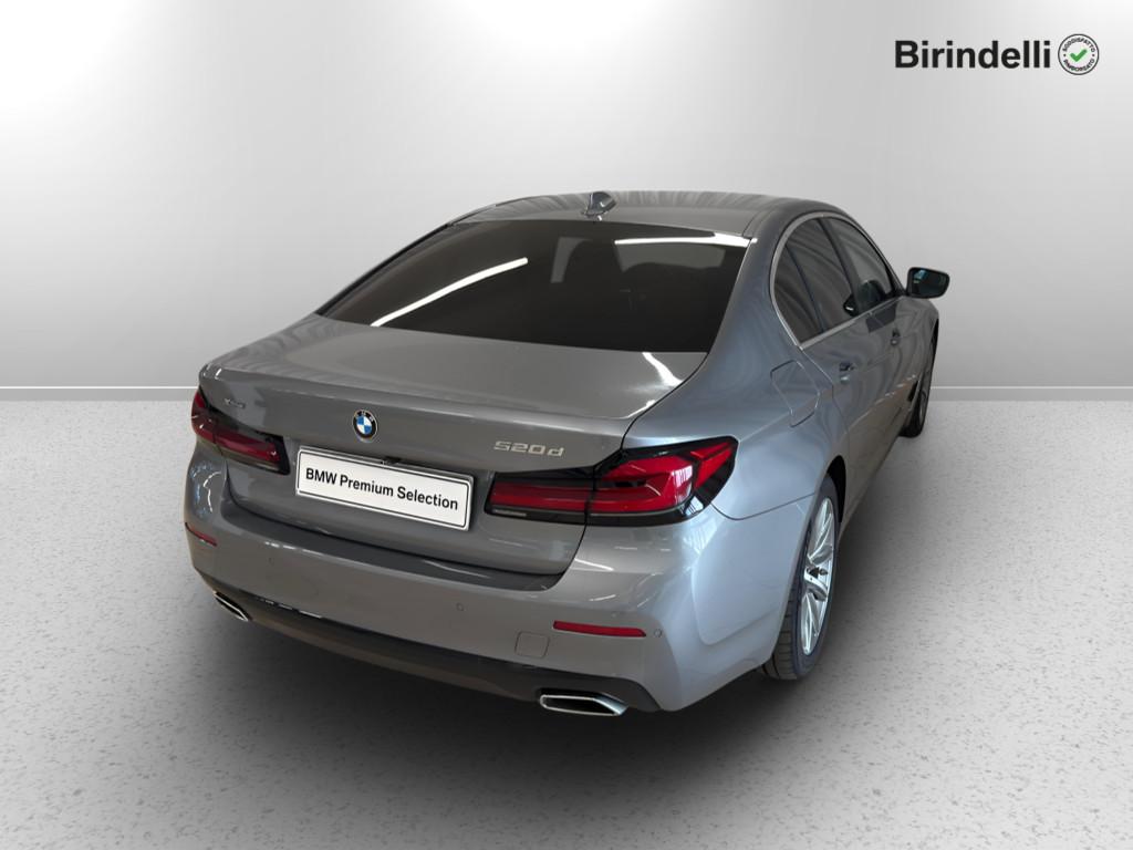 BMW Serie 5(G30/31/F90) - 520d 48V xDrive Business