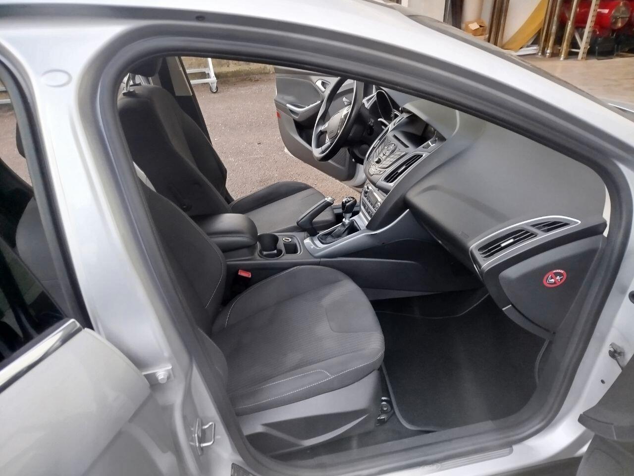 Ford Focus 1.5 tdci 115 CV 5p. Titanium