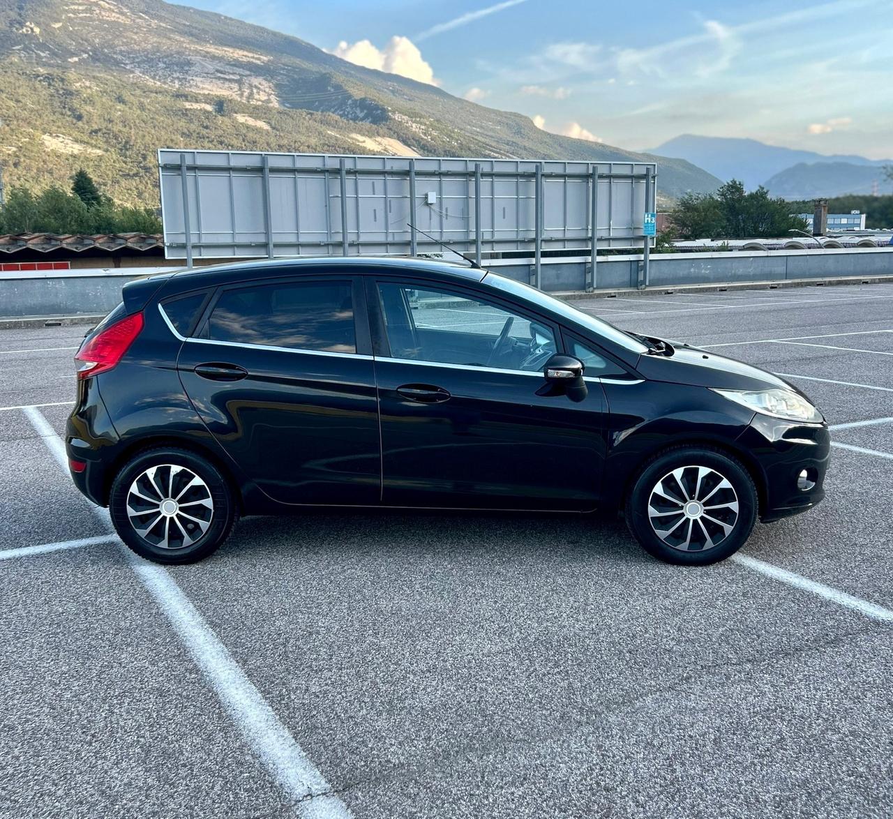 Ford Fiesta TDCi Titanium Neopatentati 115.000km