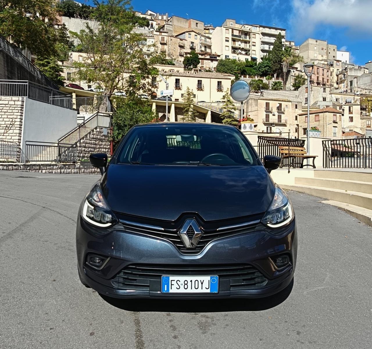 Renault Clio dCi 8V 75 CV 5 porte Duel2