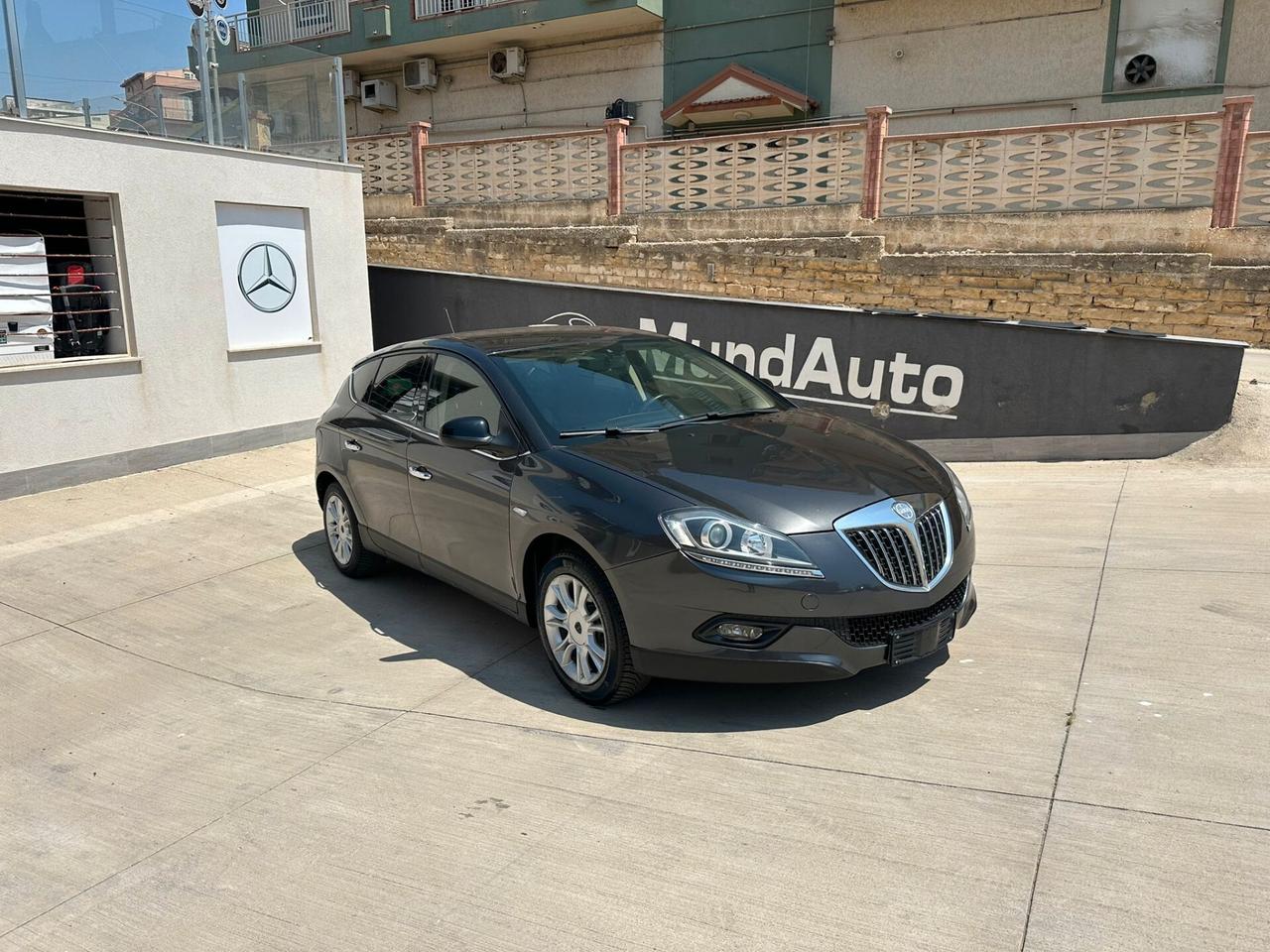 Lancia Delta 1.6 MJT DPF Oro