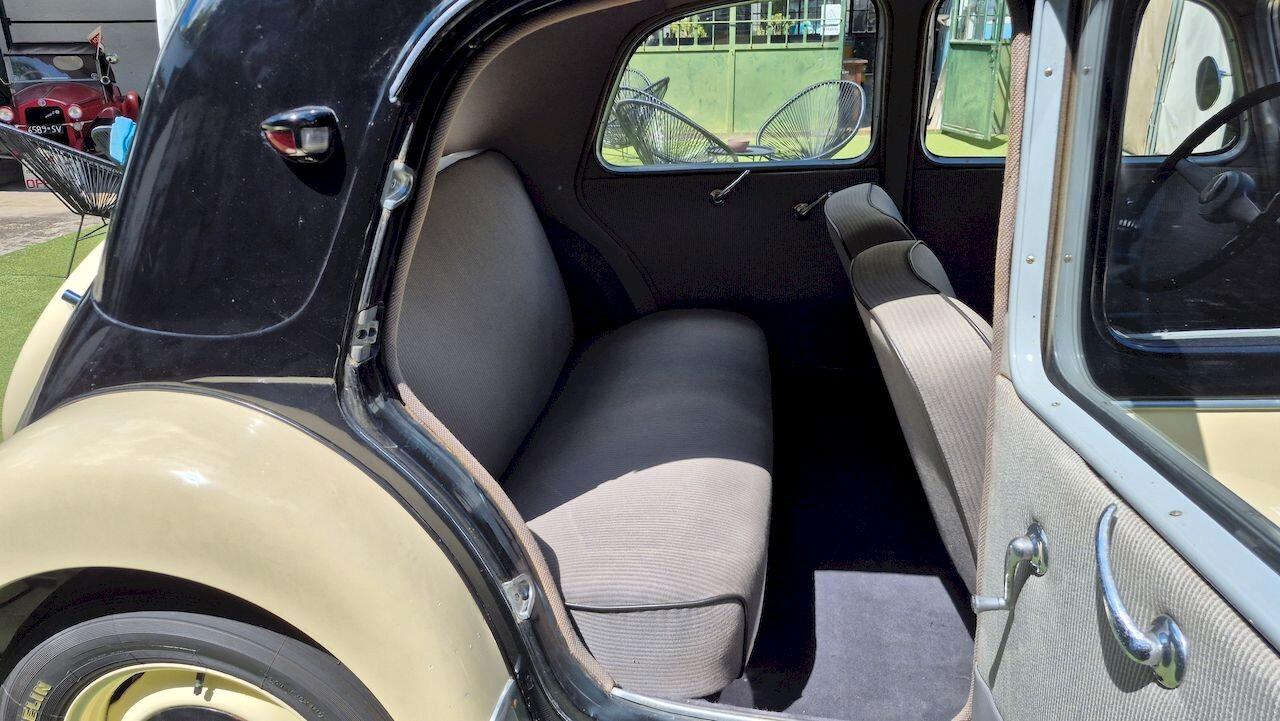 Citroen Traction Avant 11 BL – 1955