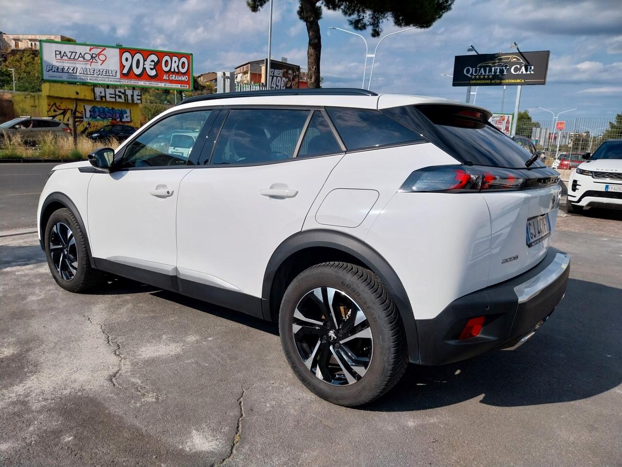 PEUGEOT 2008 1.2 BENZINA ALLURE 2022