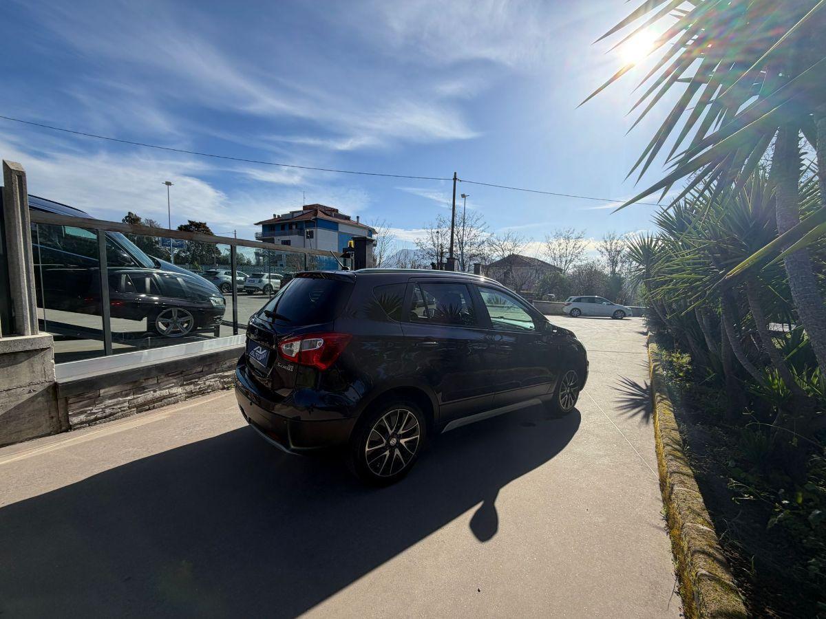 SUZUKI - S-Cross