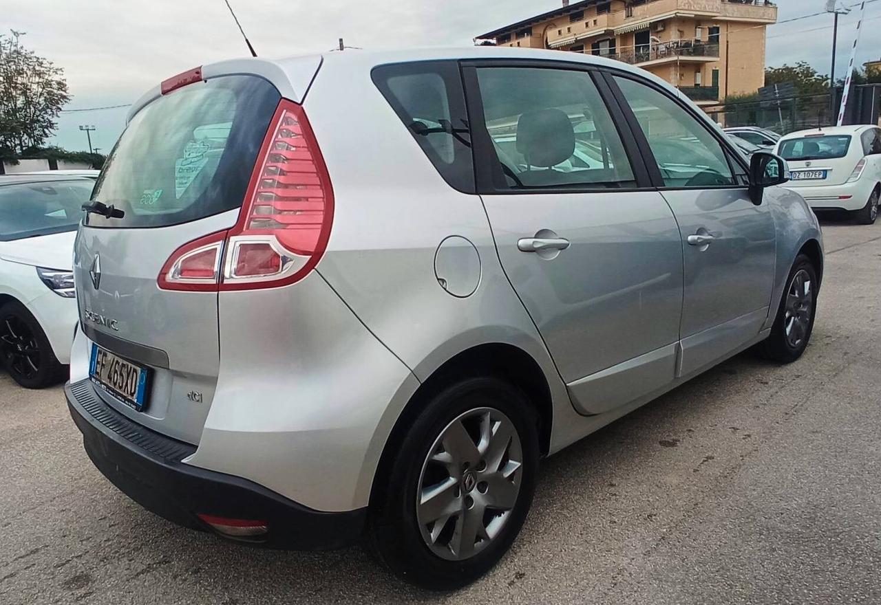 Renault Scenic Scénic X-Mod 1.5 dCi