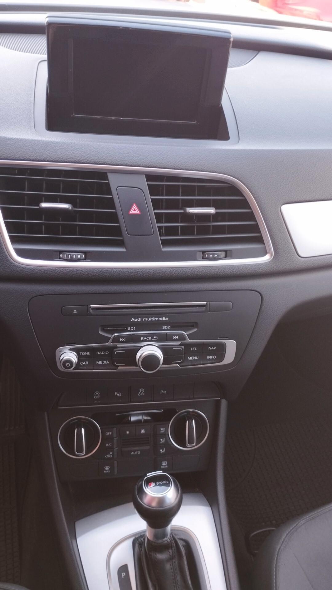 Audi Q3 2.0 TDI 120 CV S tronic