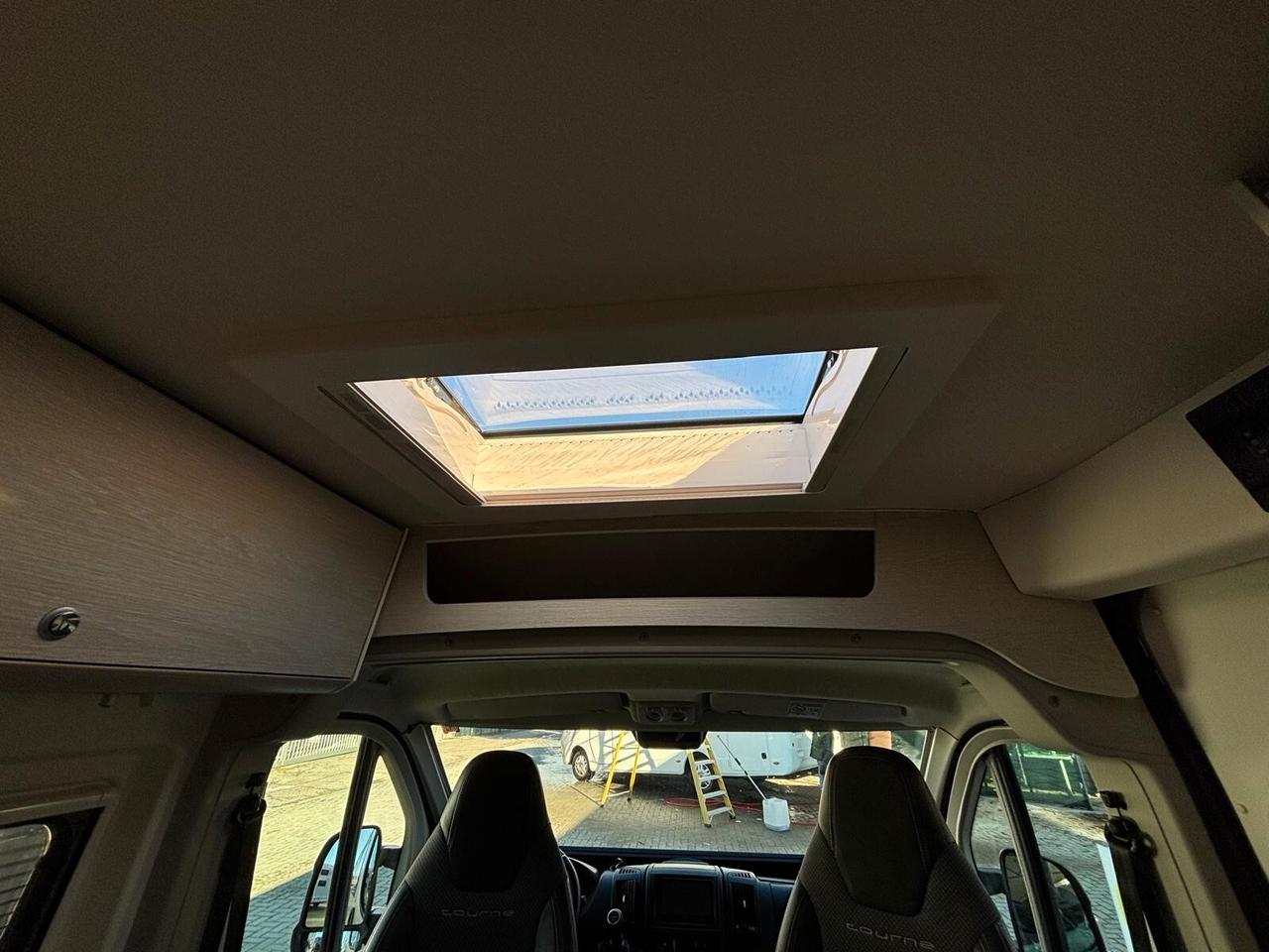 Altro TOURNE MOBIL 6.4 camper