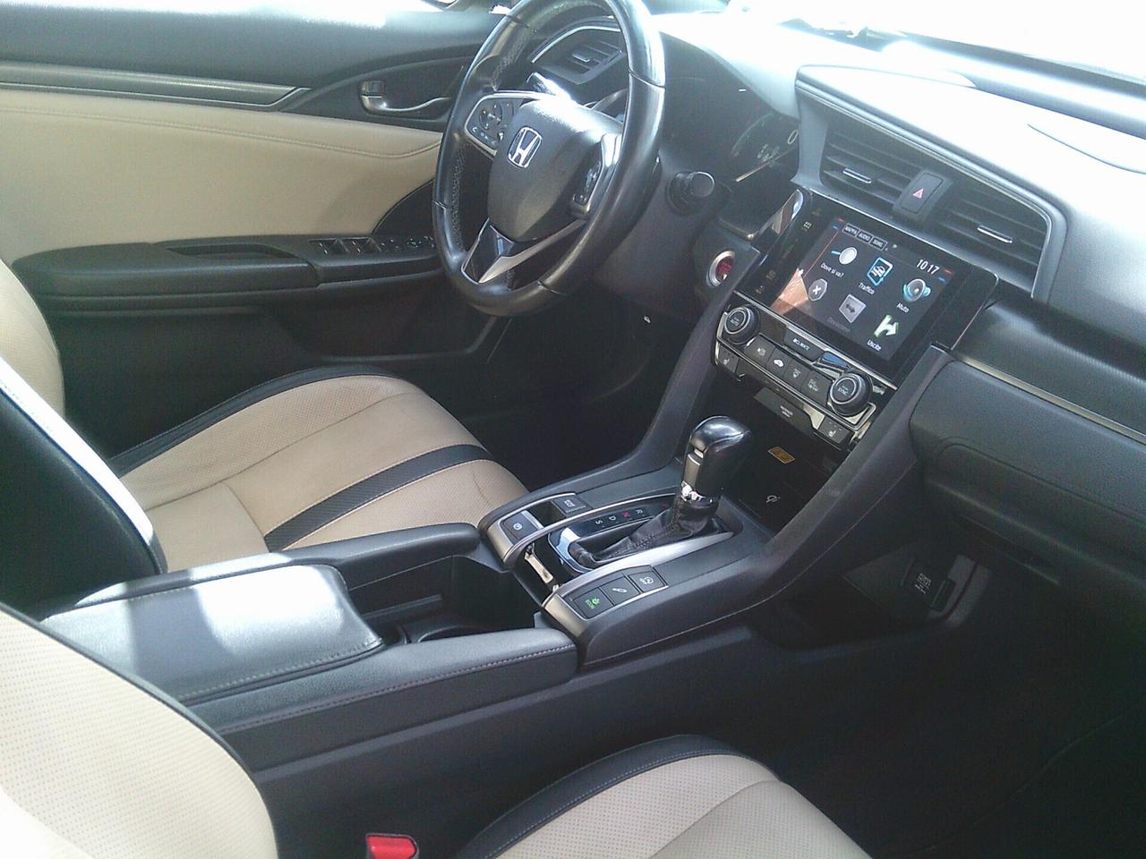 Honda Civic 1.0T 5 porte Executive Premium