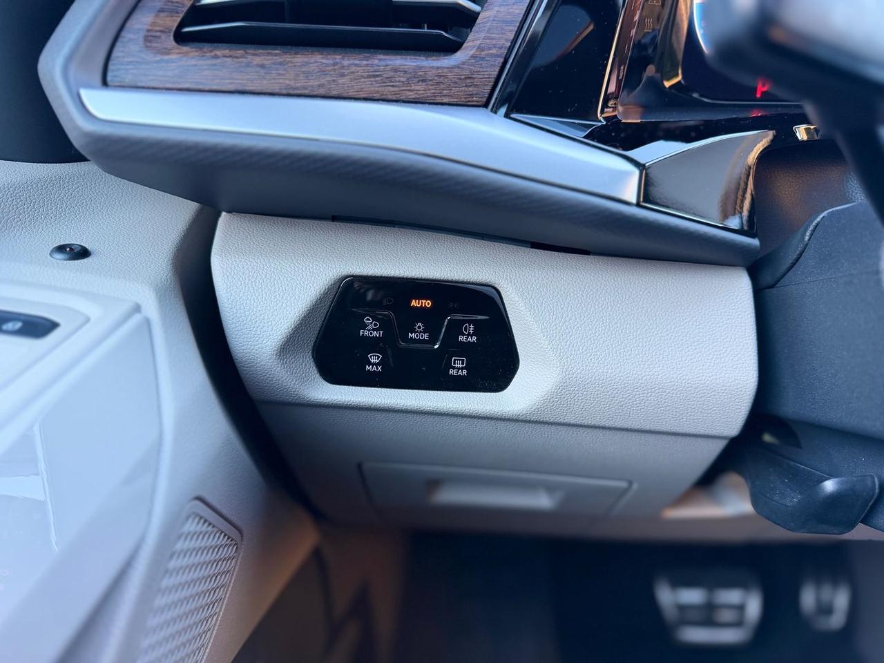 Volkswagen Multivan Style 2.0 TDI #9393