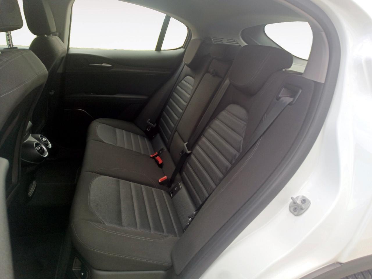 Alfa Romeo Stelvio 2.2 Turbodiesel 190 CV AT8 Q4 Business