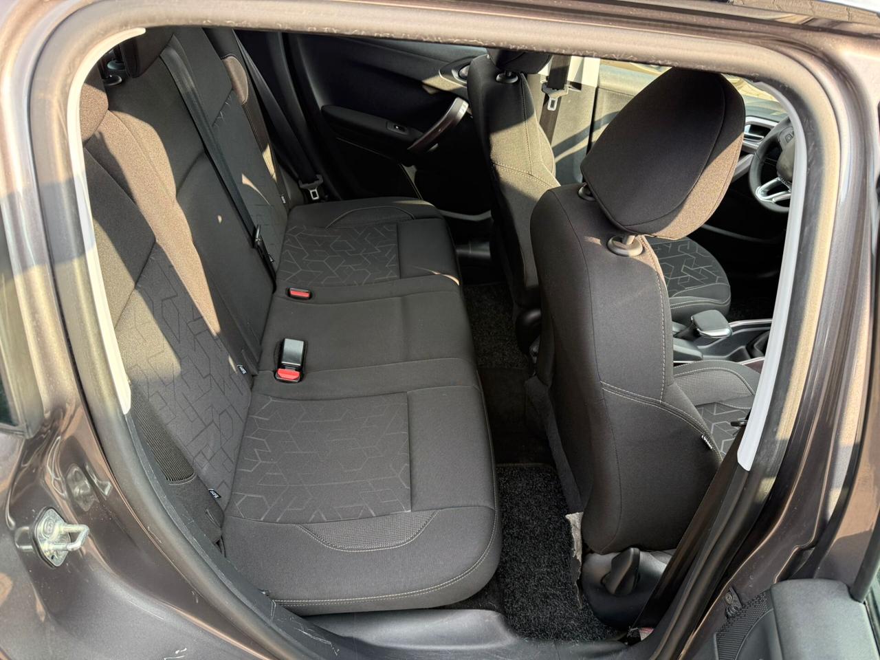 Peugeot 2008 1.6 e-HDi 92 CV Stop&Start Urban Cross